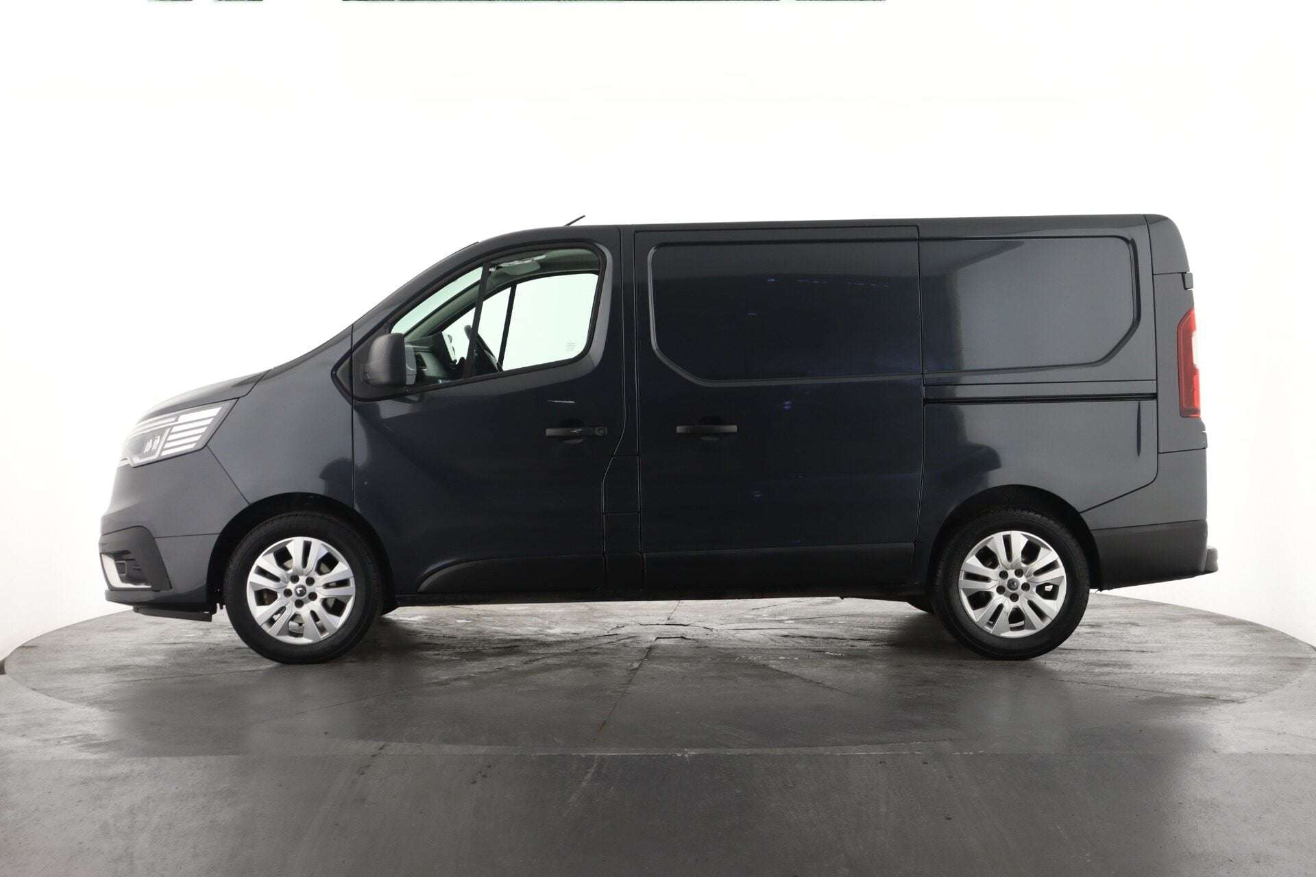 2022 RENAULT TRAFIC 2022 RENAULT TRAFIC