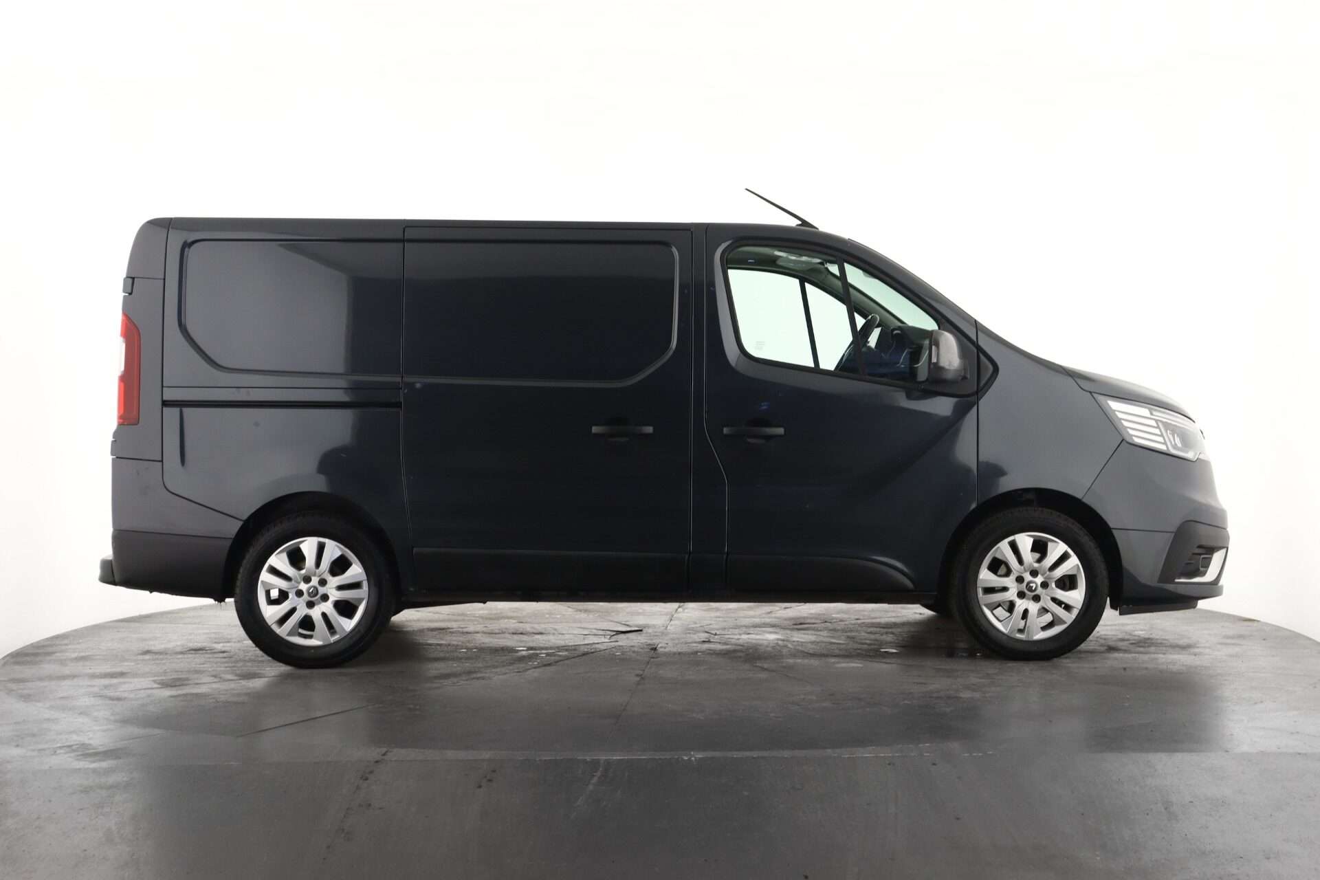 2022 RENAULT TRAFIC 2022 RENAULT TRAFIC