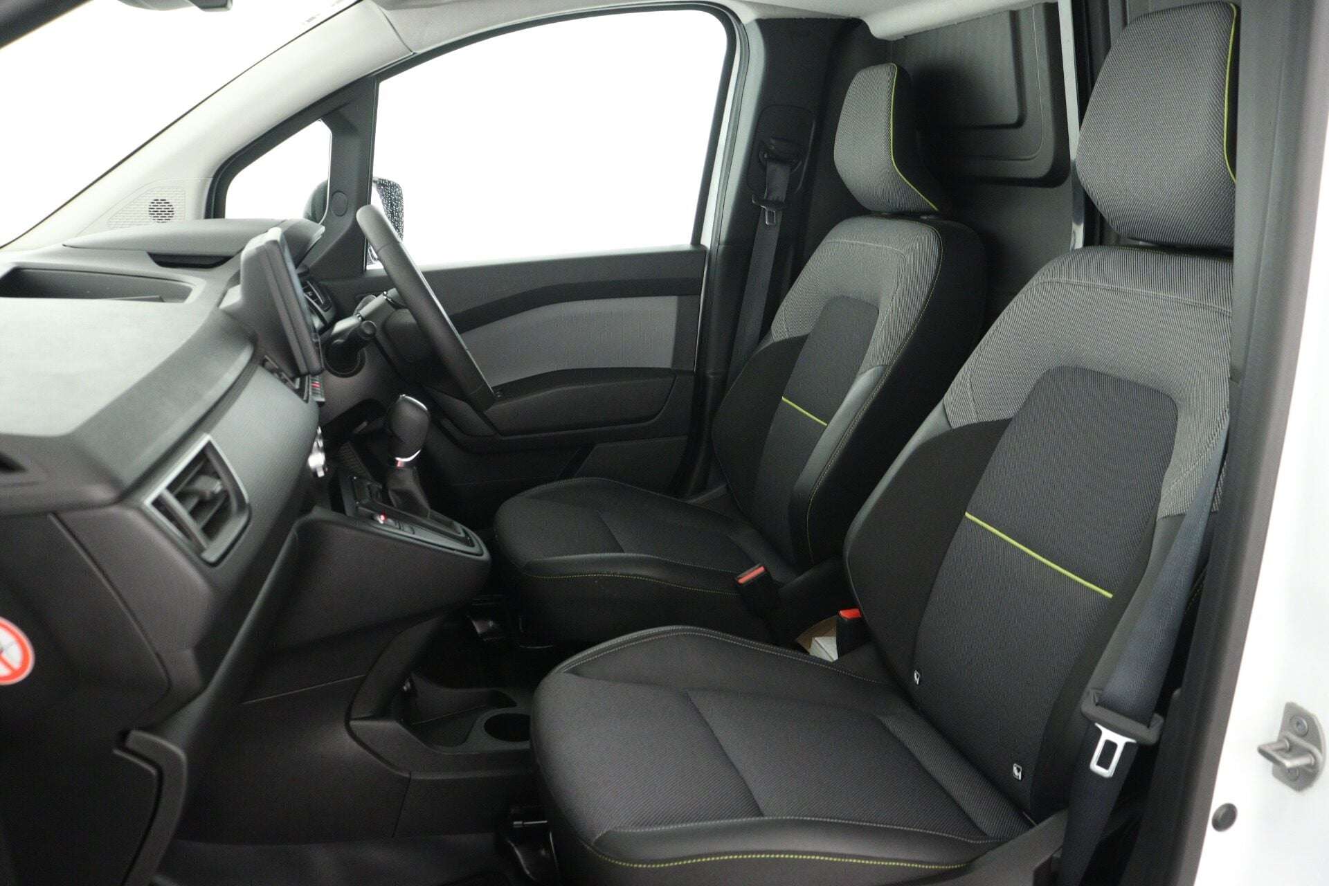 2024 RENAULT KANGOO 2024 RENAULT KANGOO