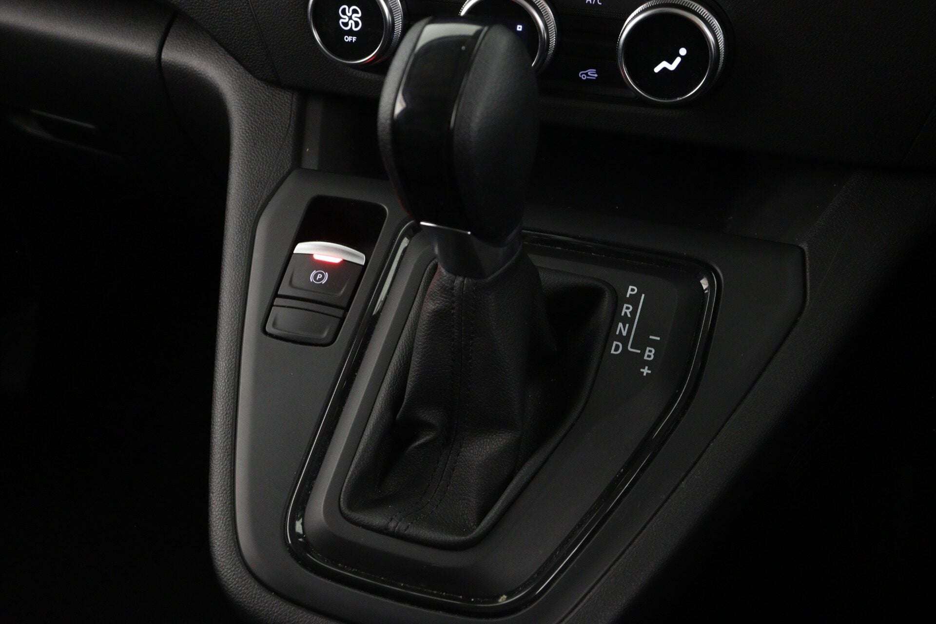 2024 RENAULT KANGOO 2024 RENAULT KANGOO