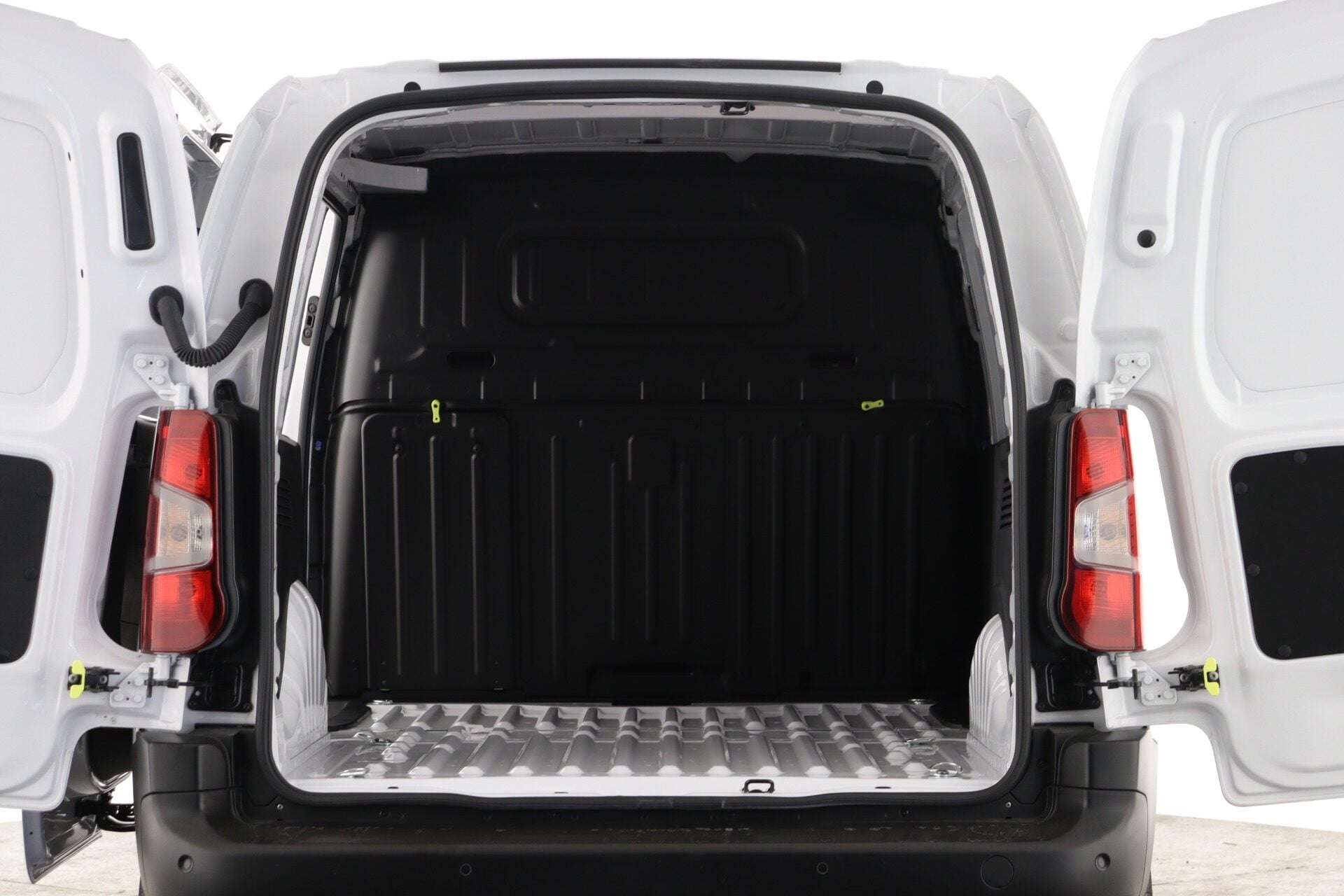 A 2025 VAUXHALL COMBO 1.5 Turbo D 100ps Prime H1 A 2025 VAUXHALL COMBO 1.5 Turbo D 100ps Prime H1