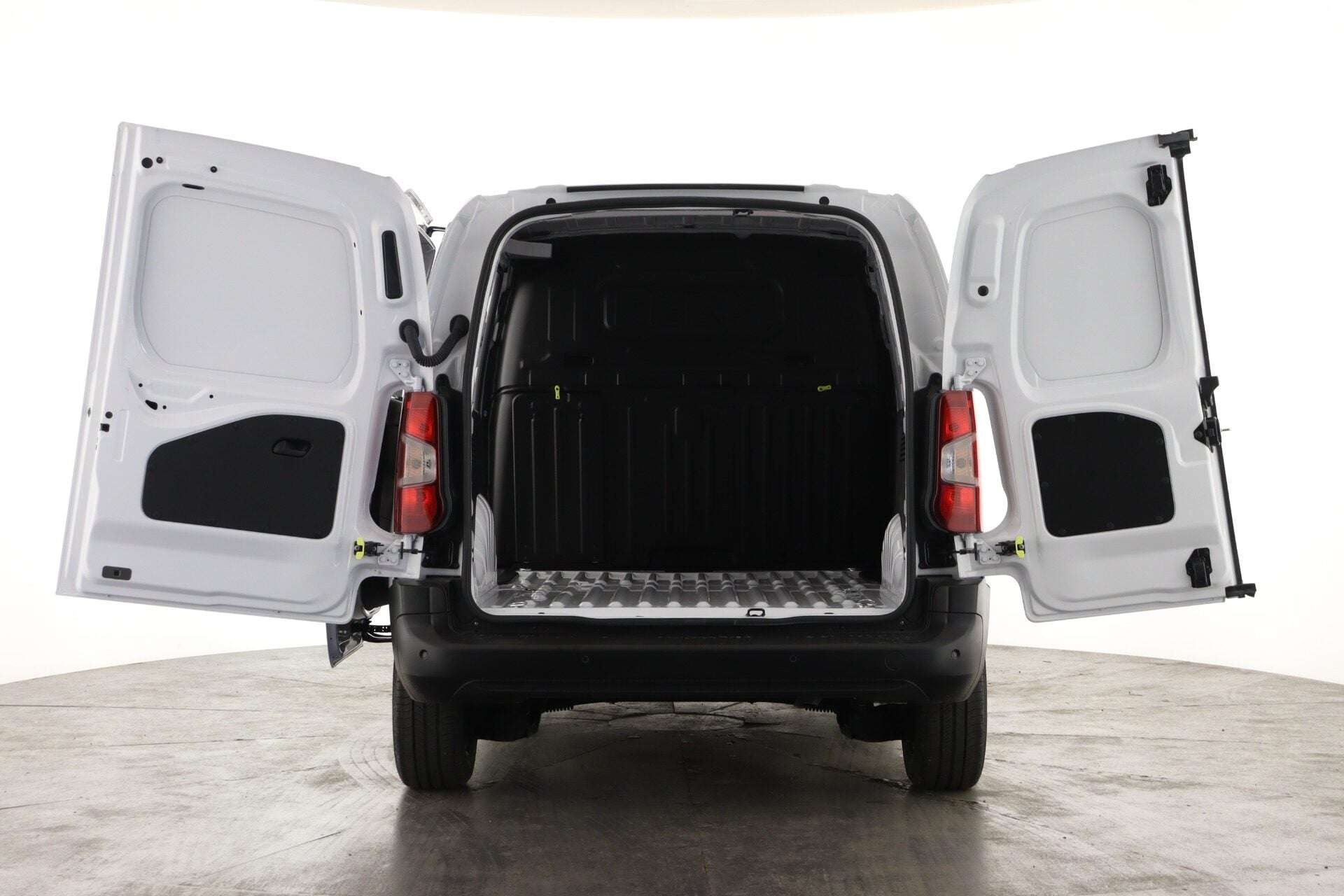 A 2025 VAUXHALL COMBO 1.5 Turbo D 100ps Prime H1 A 2025 VAUXHALL COMBO 1.5 Turbo D 100ps Prime H1