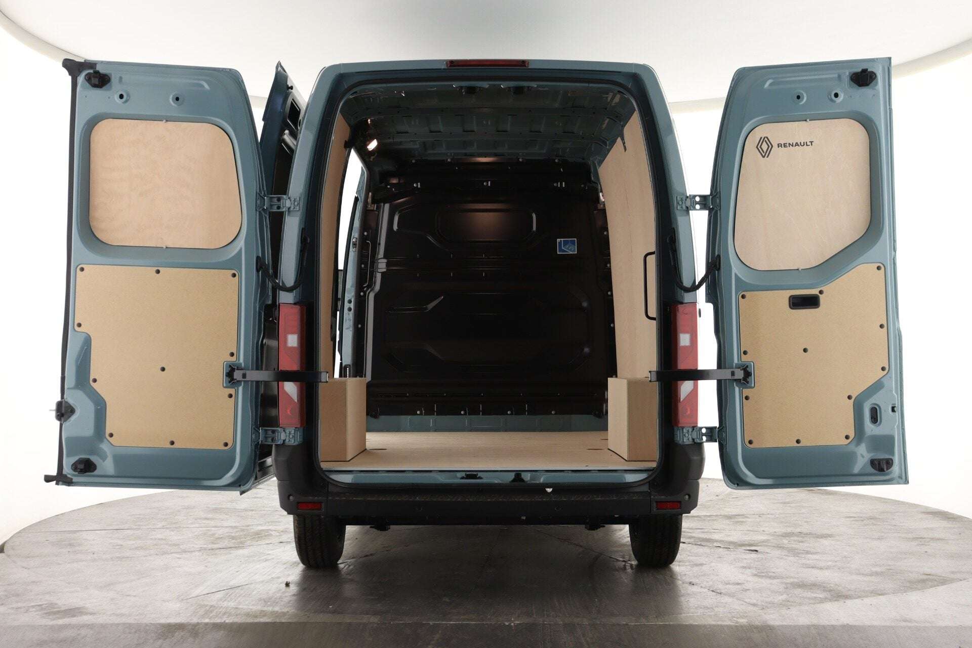 A 2026 RENAULT MASTER MM35 Blue dCi 130 Advance A 2026 RENAULT MASTER MM35 Blue dCi 130 Advance