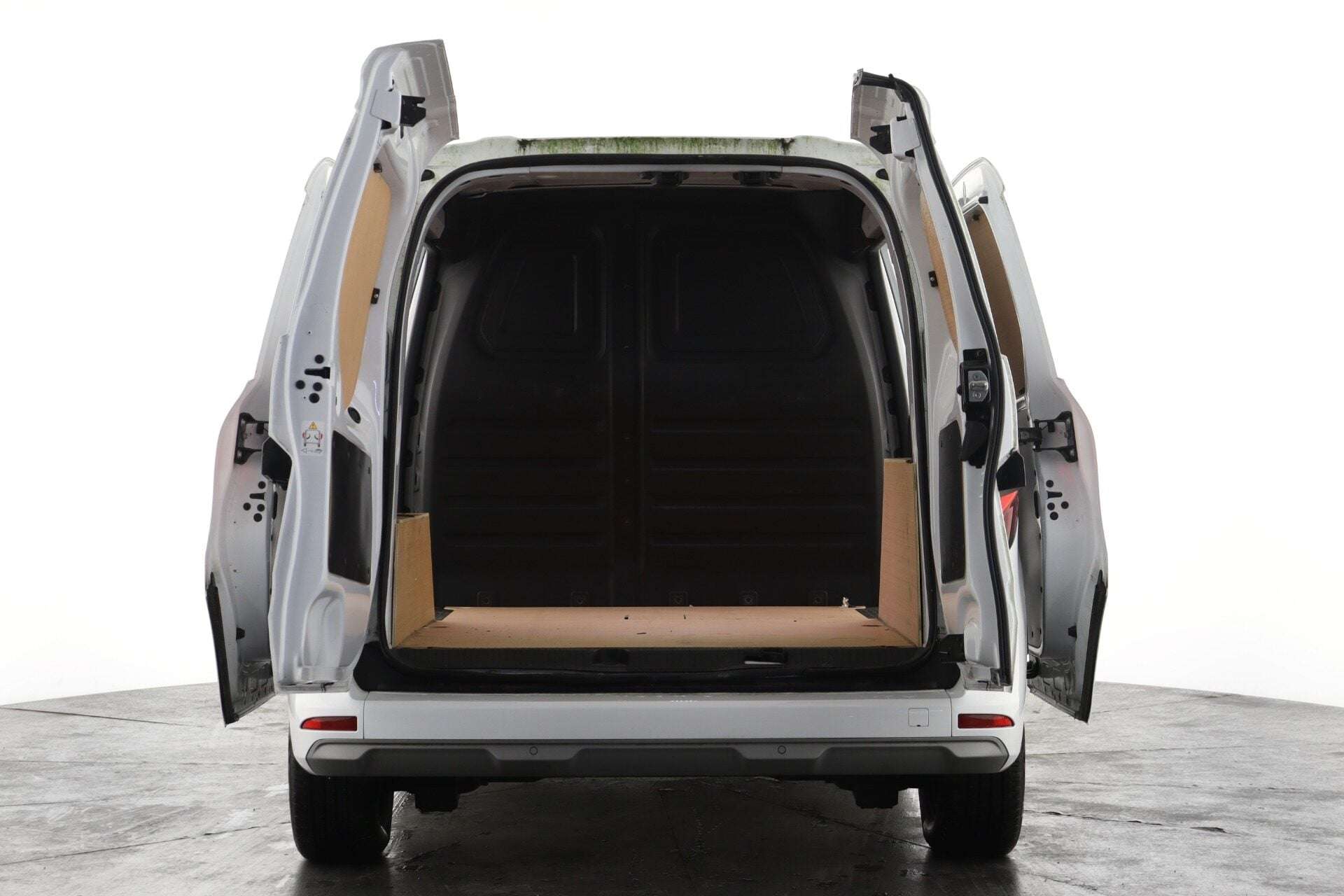 A 2023 NISSAN TOWNSTAR 90kW Tekna Van Auto 45kWh A 2023 NISSAN TOWNSTAR 90kW Tekna Van Auto 45kWh