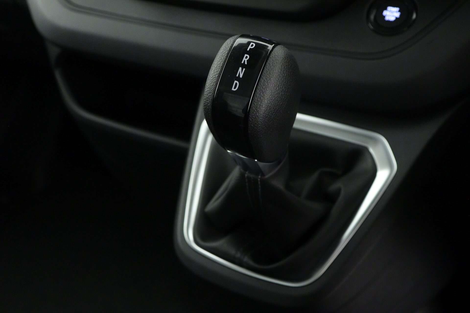 2025 RENAULT TRAFIC 2025 RENAULT TRAFIC