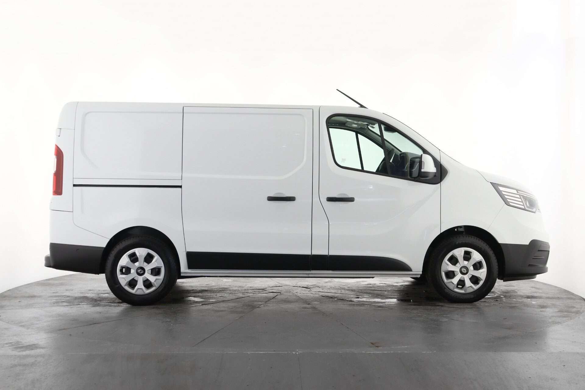 2025 RENAULT TRAFIC 2025 RENAULT TRAFIC