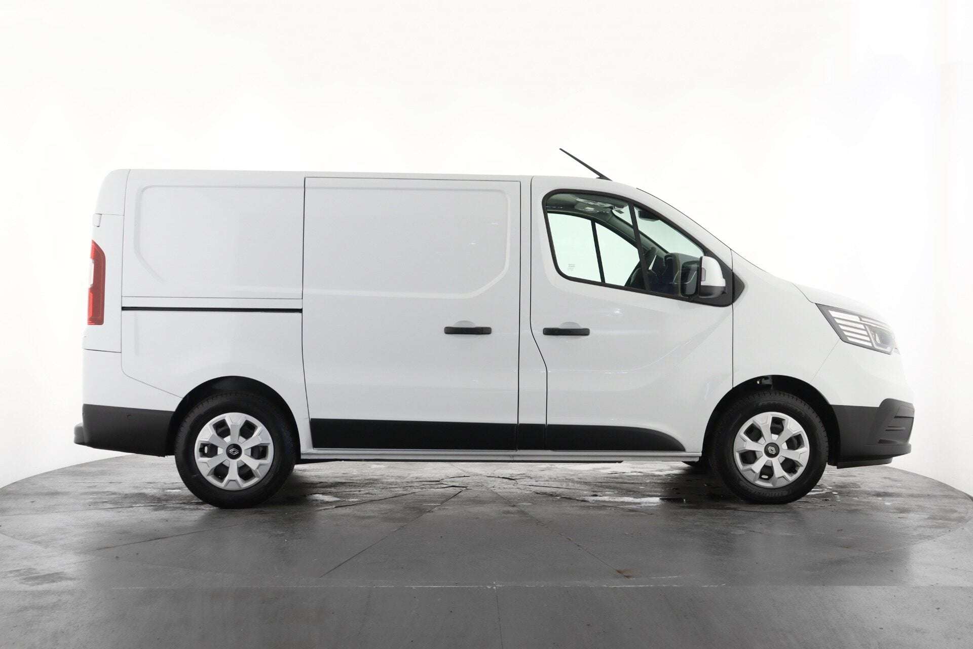 2025 RENAULT TRAFIC 2025 RENAULT TRAFIC