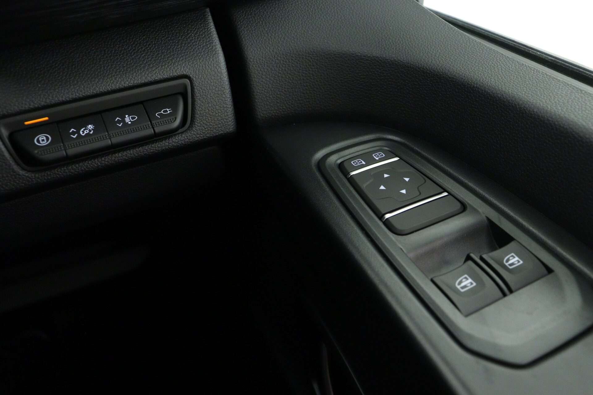 2025 RENAULT TRAFIC 2025 RENAULT TRAFIC