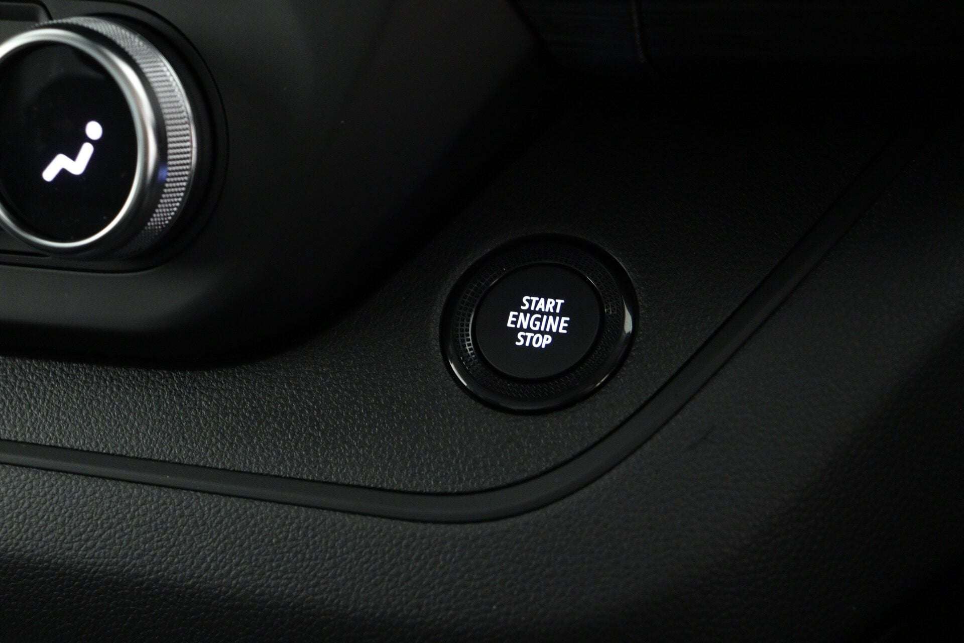 2025 RENAULT TRAFIC 2025 RENAULT TRAFIC