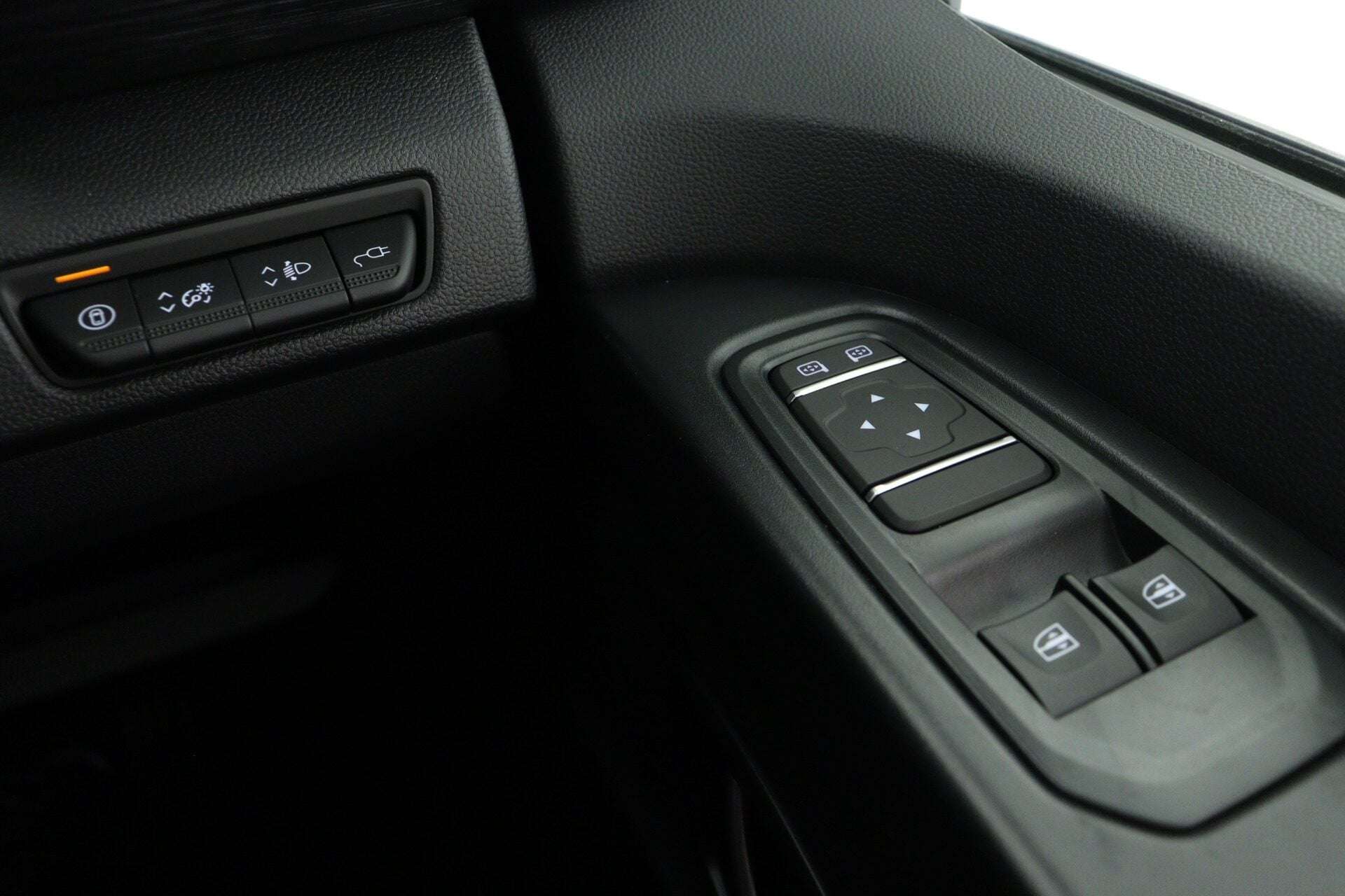 2025 RENAULT TRAFIC 2025 RENAULT TRAFIC