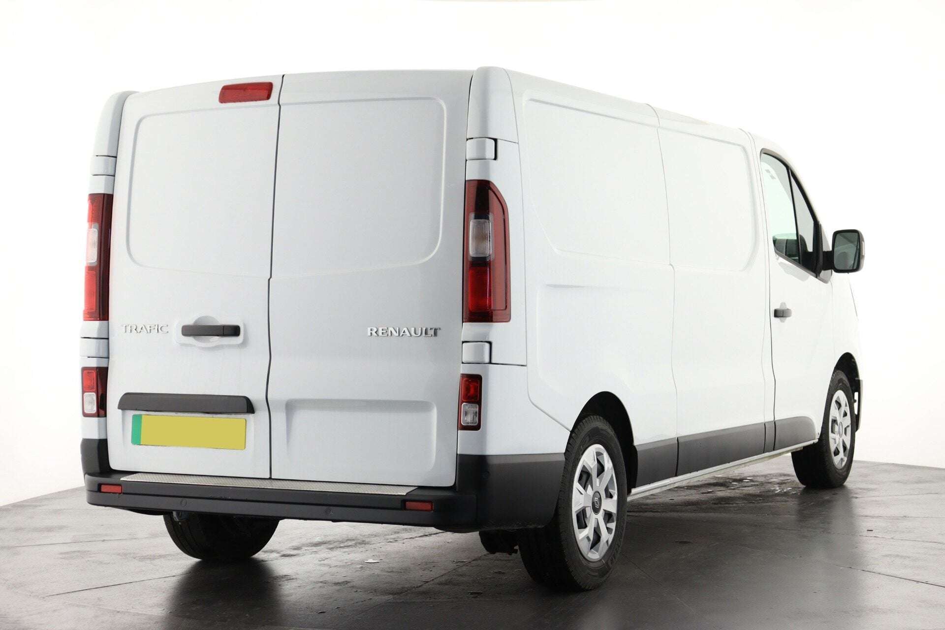 A 2025 RENAULT TRAFIC LL30 90kW 52kWh Advance Van Auto A 2025 RENAULT TRAFIC LL30 90kW 52kWh Advance Van Auto