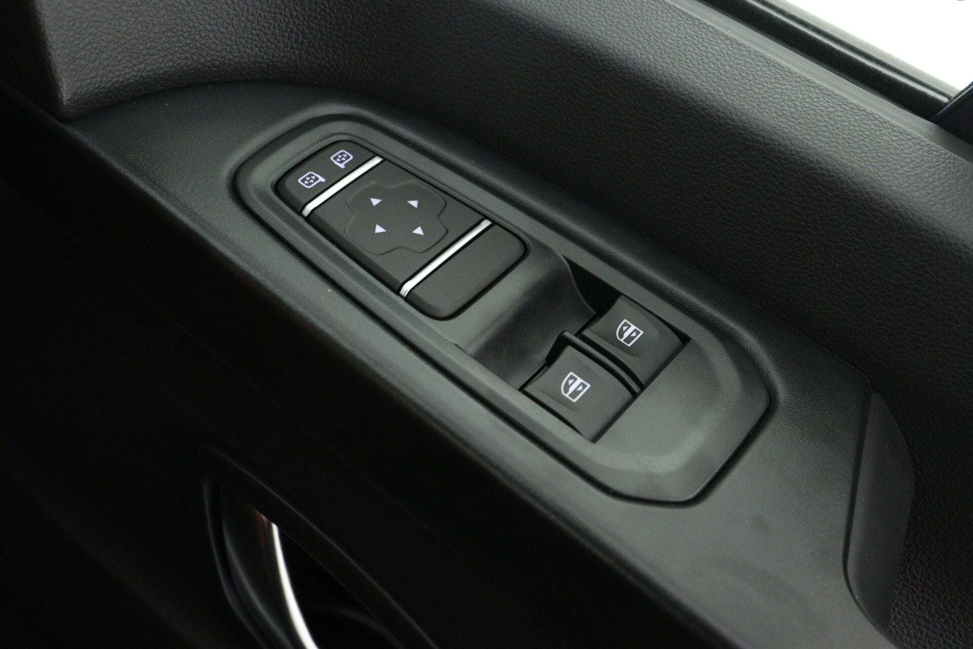 2025 RENAULT TRAFIC 2025 RENAULT TRAFIC