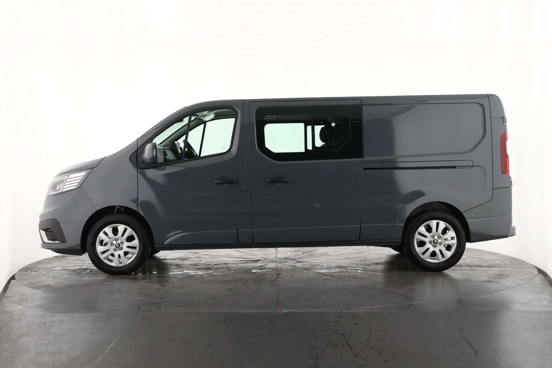 2026 RENAULT TRAFIC 2026 RENAULT TRAFIC