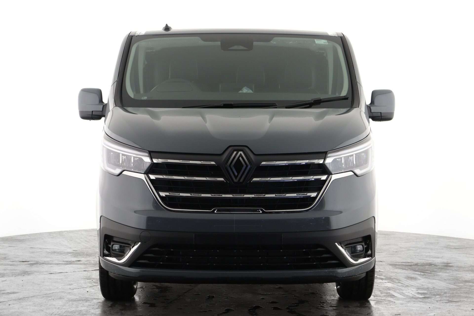 2026 RENAULT TRAFIC 2026 RENAULT TRAFIC