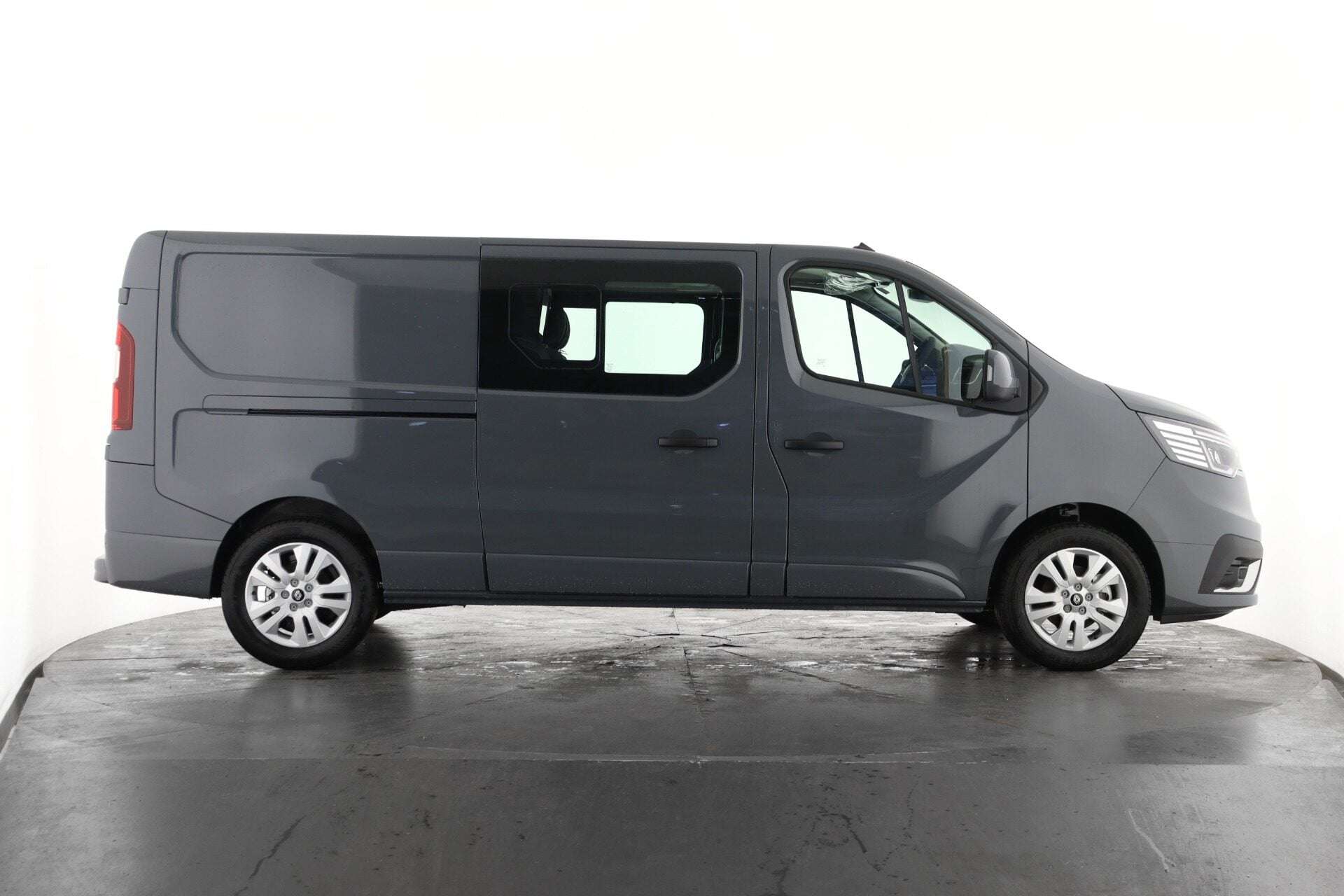 2026 RENAULT TRAFIC 2026 RENAULT TRAFIC