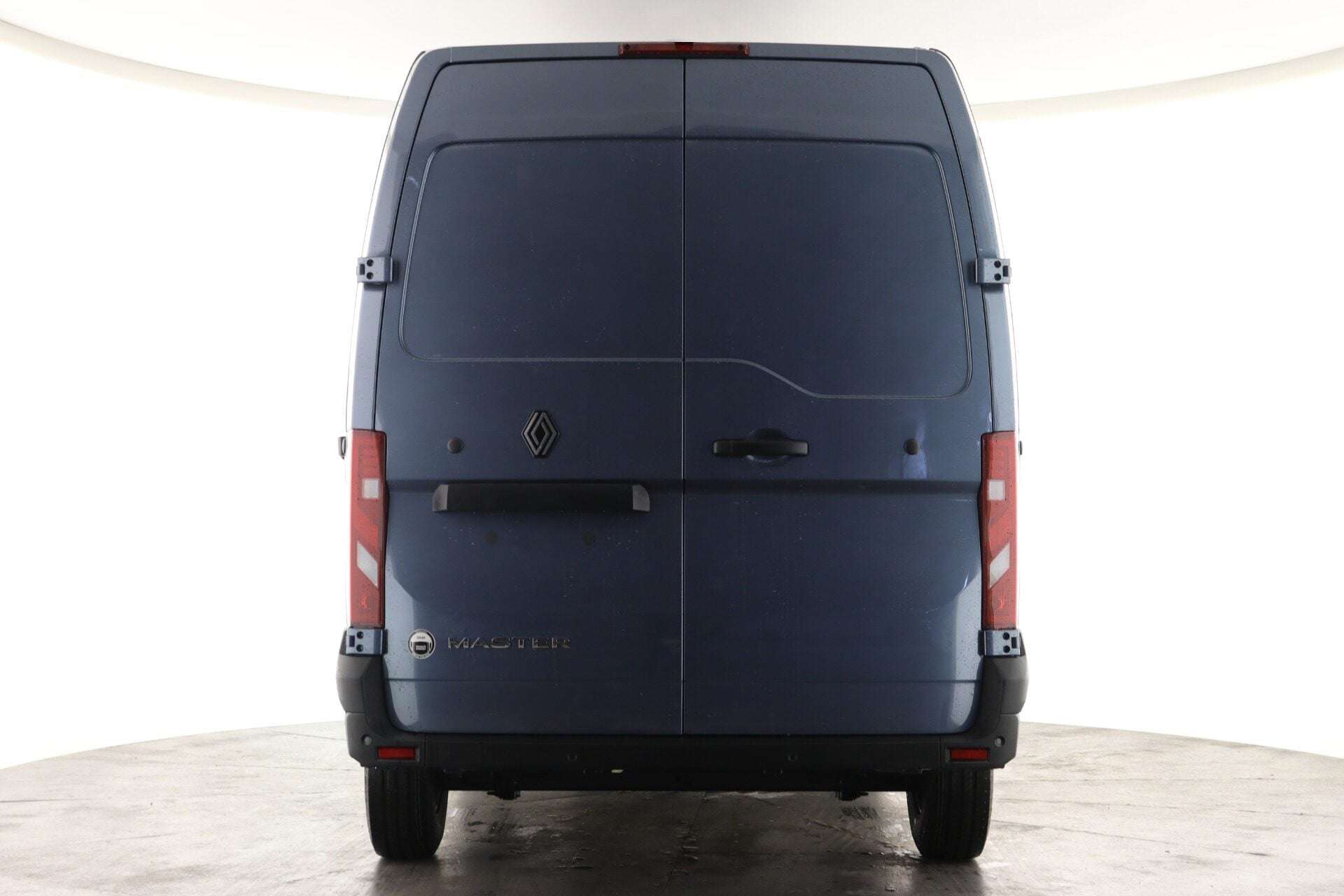 A 2026 RENAULT MASTER LM35 Blue dCi 170 Extra Medium Roof Van Auto MY26 A 2026 RENAULT MASTER LM35 Blue dCi 170 Extra Medium Roof Van Auto MY26