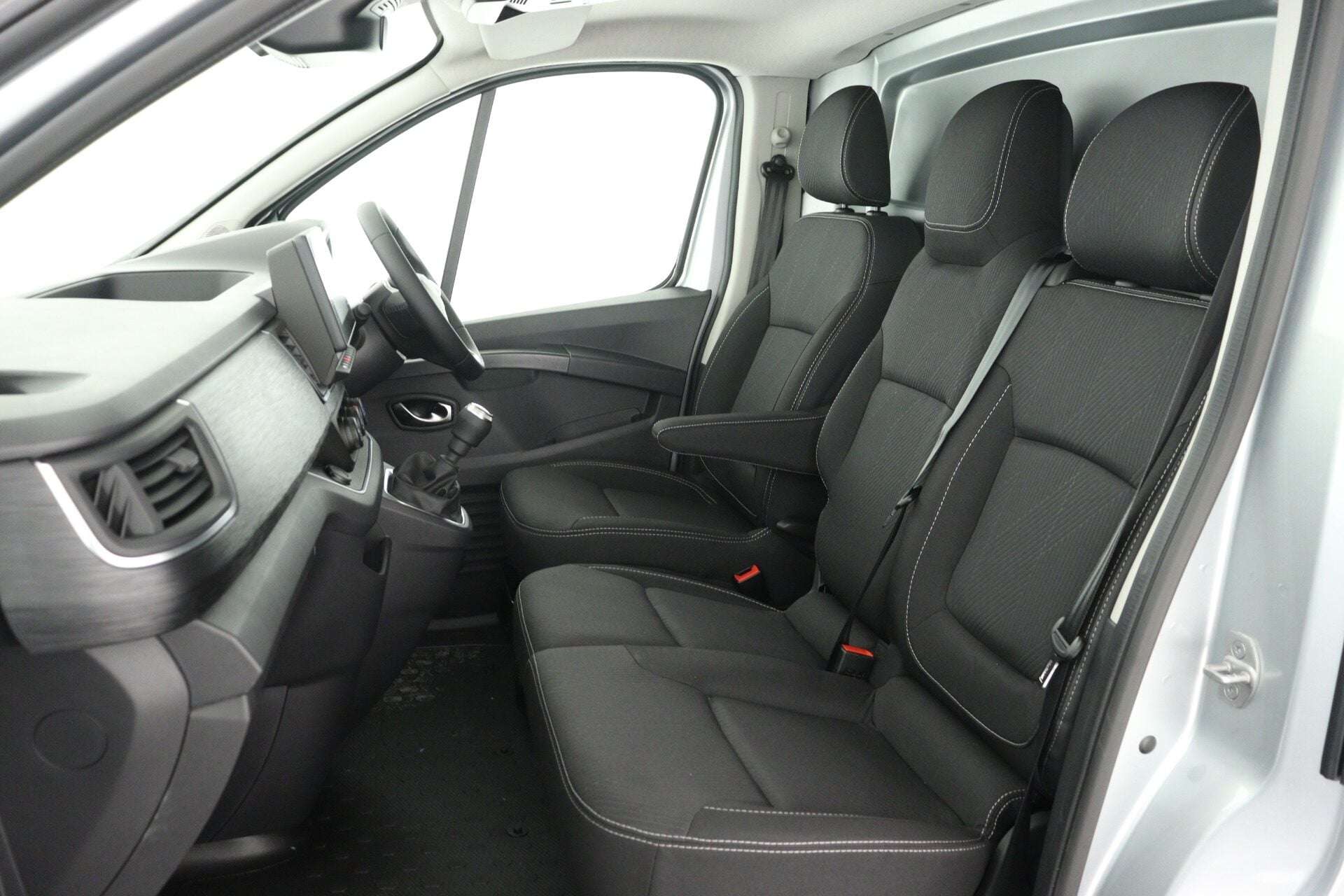 2025 RENAULT TRAFIC 2025 RENAULT TRAFIC