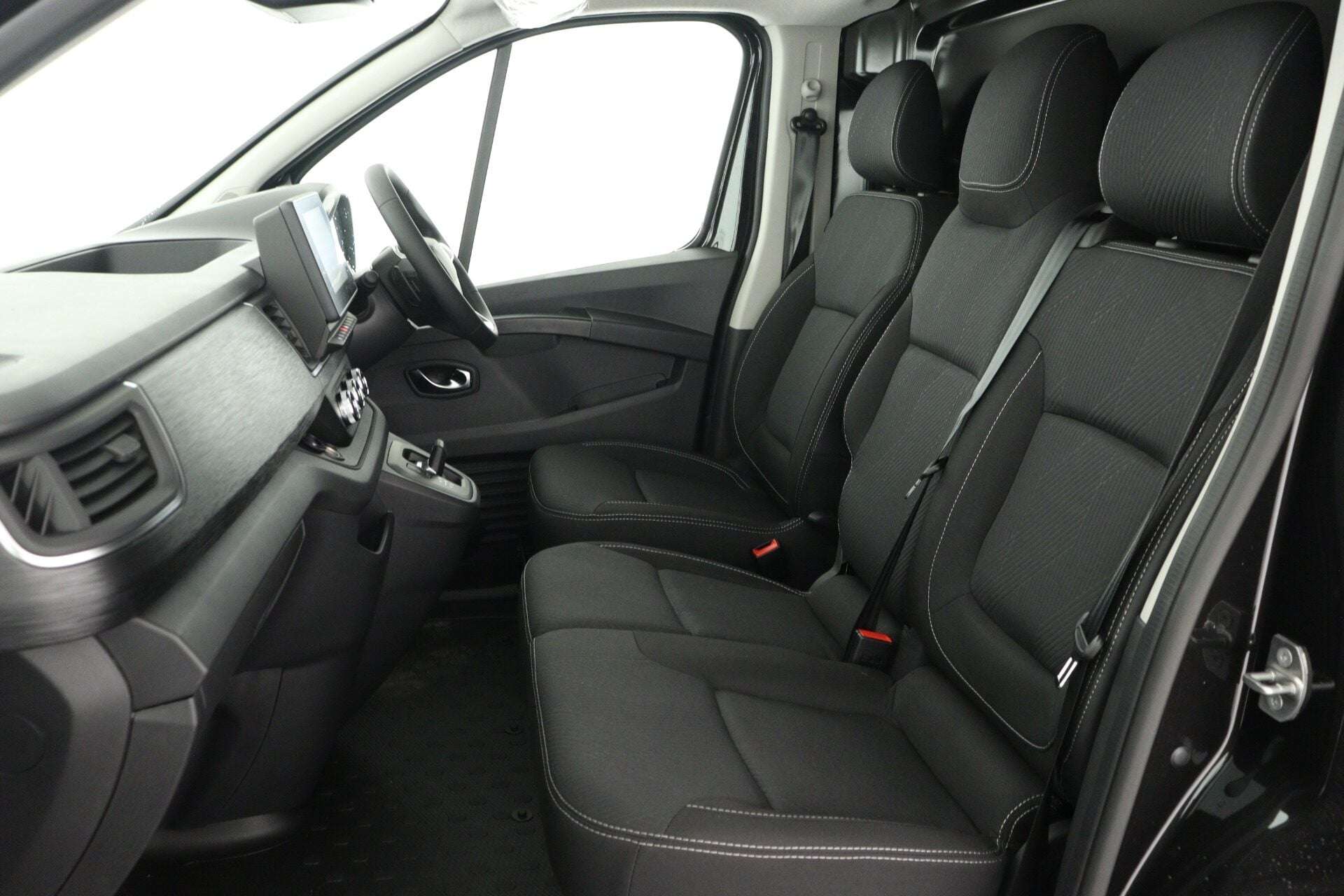 2026 RENAULT TRAFIC 2026 RENAULT TRAFIC