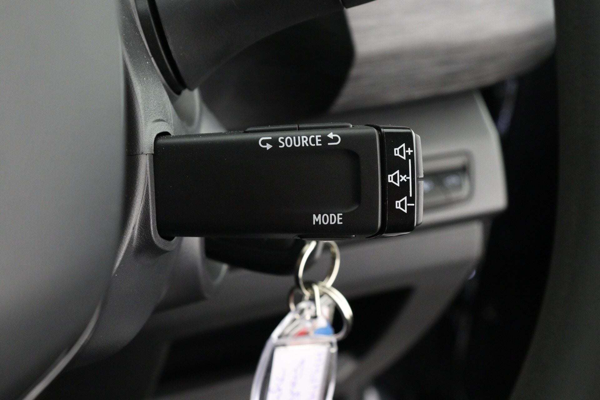 2024 RENAULT TRAFIC 2024 RENAULT TRAFIC