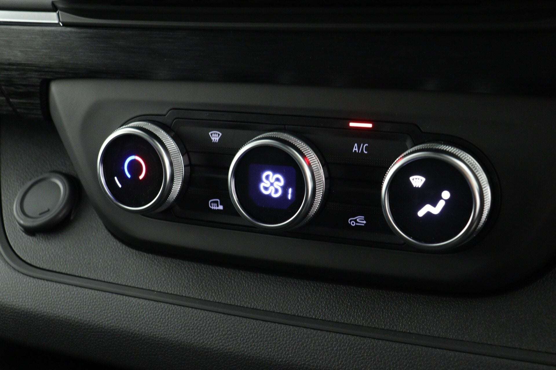 2024 RENAULT TRAFIC 2024 RENAULT TRAFIC