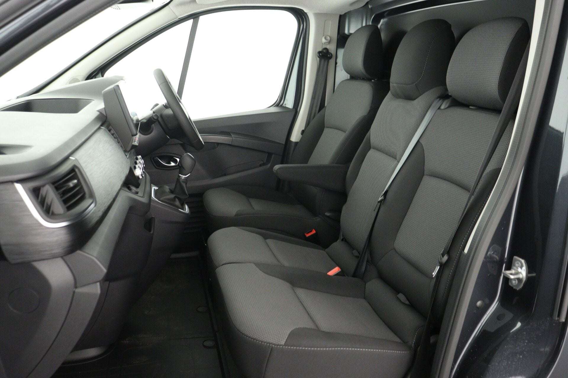 2024 RENAULT TRAFIC 2024 RENAULT TRAFIC