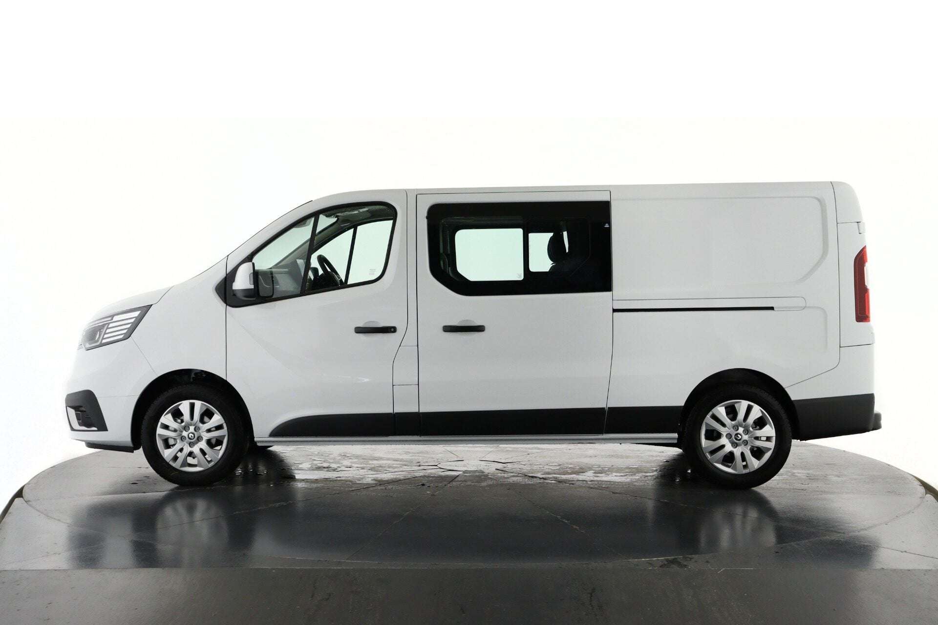 2026 RENAULT TRAFIC 2026 RENAULT TRAFIC