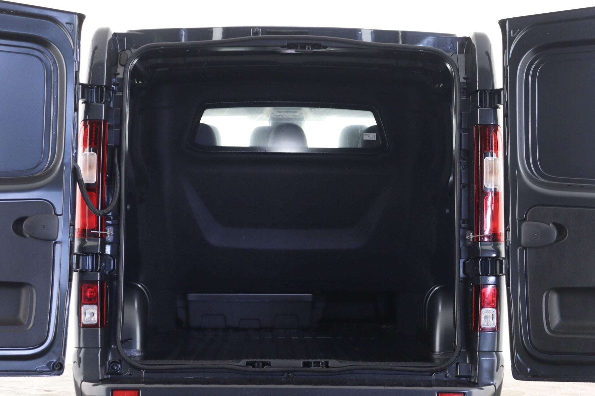 A 2026 RENAULT TRAFIC LL30 Blue dCi 150 Extra MY26 Crew Van A 2026 RENAULT TRAFIC LL30 Blue dCi 150 Extra MY26 Crew Van