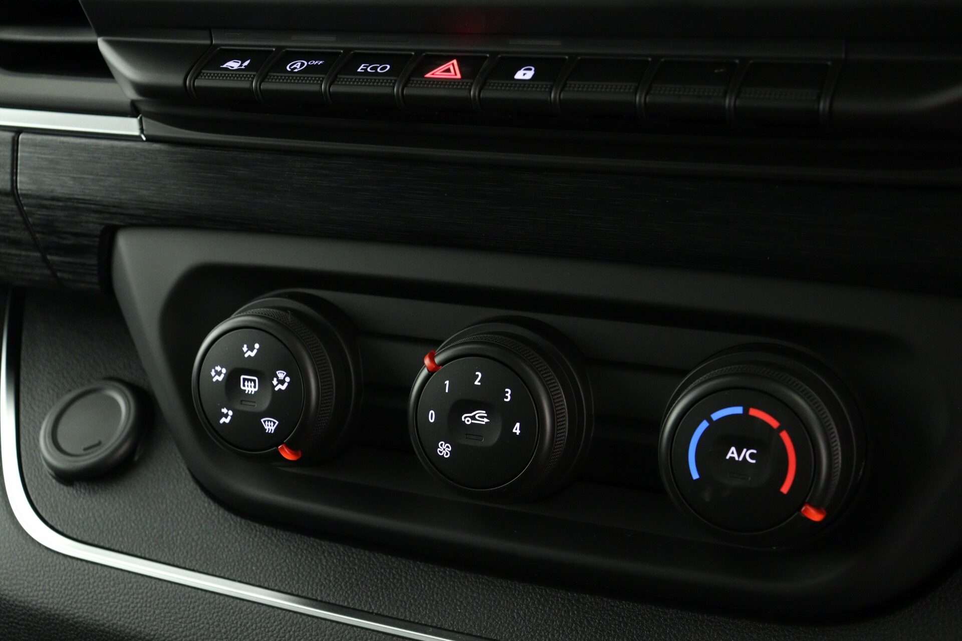 2026 RENAULT TRAFIC 2026 RENAULT TRAFIC