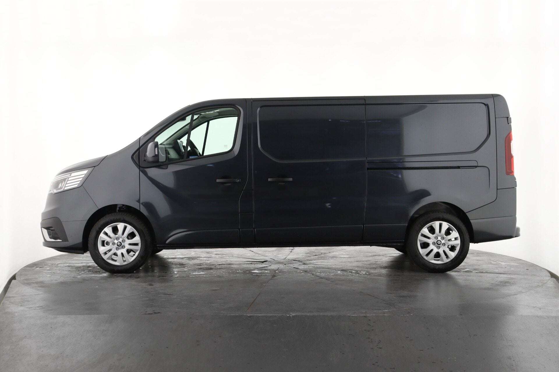 2026 RENAULT TRAFIC 2026 RENAULT TRAFIC