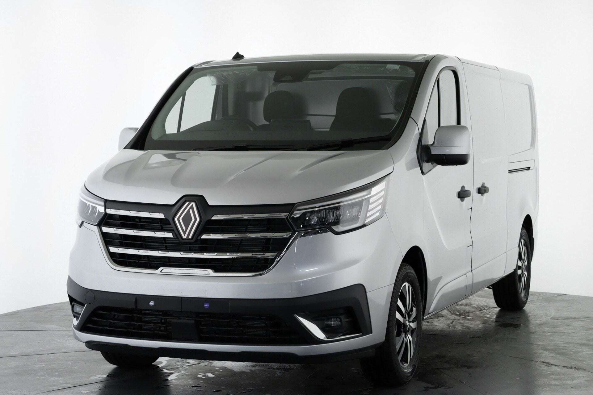 2026 RENAULT TRAFIC 2026 RENAULT TRAFIC