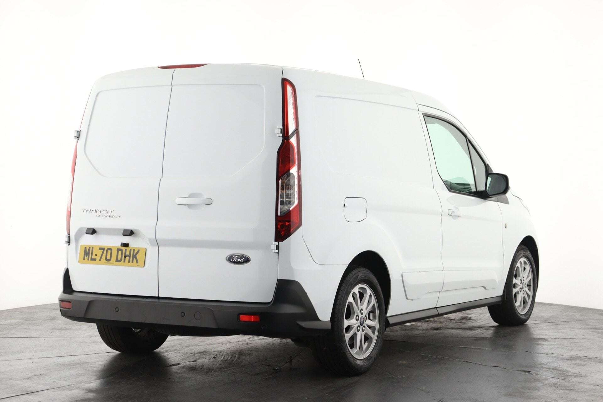 A 2020 FORD TRANSIT CONNECT Ford Transit Connect 200 Ltd T A 2020 FORD TRANSIT CONNECT Ford Transit Connect 200 Ltd T