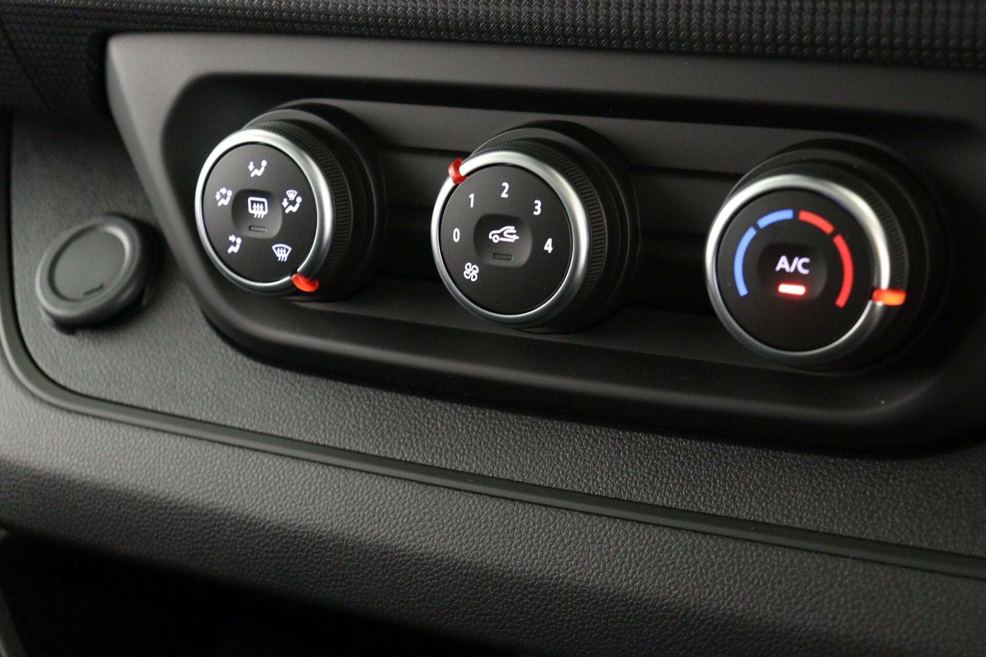 2026 RENAULT TRAFIC 2026 RENAULT TRAFIC