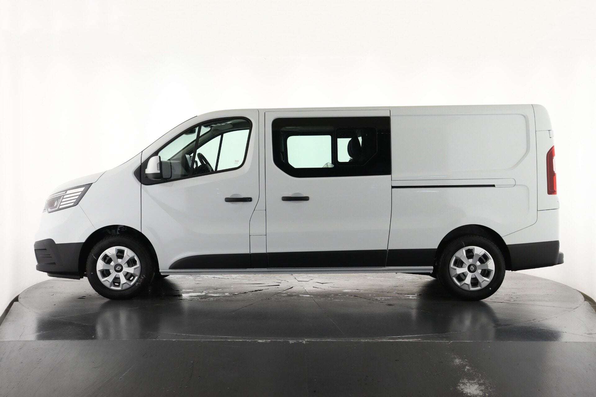 2026 RENAULT TRAFIC 2026 RENAULT TRAFIC