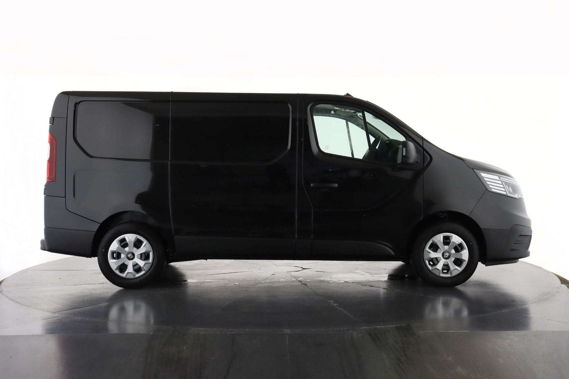 2026 RENAULT TRAFIC 2026 RENAULT TRAFIC