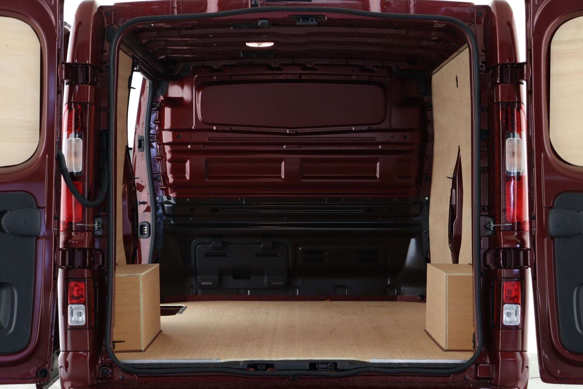 A 2026 RENAULT TRAFIC LL30 Blue dCi 150 Extra Sport A 2026 RENAULT TRAFIC LL30 Blue dCi 150 Extra Sport