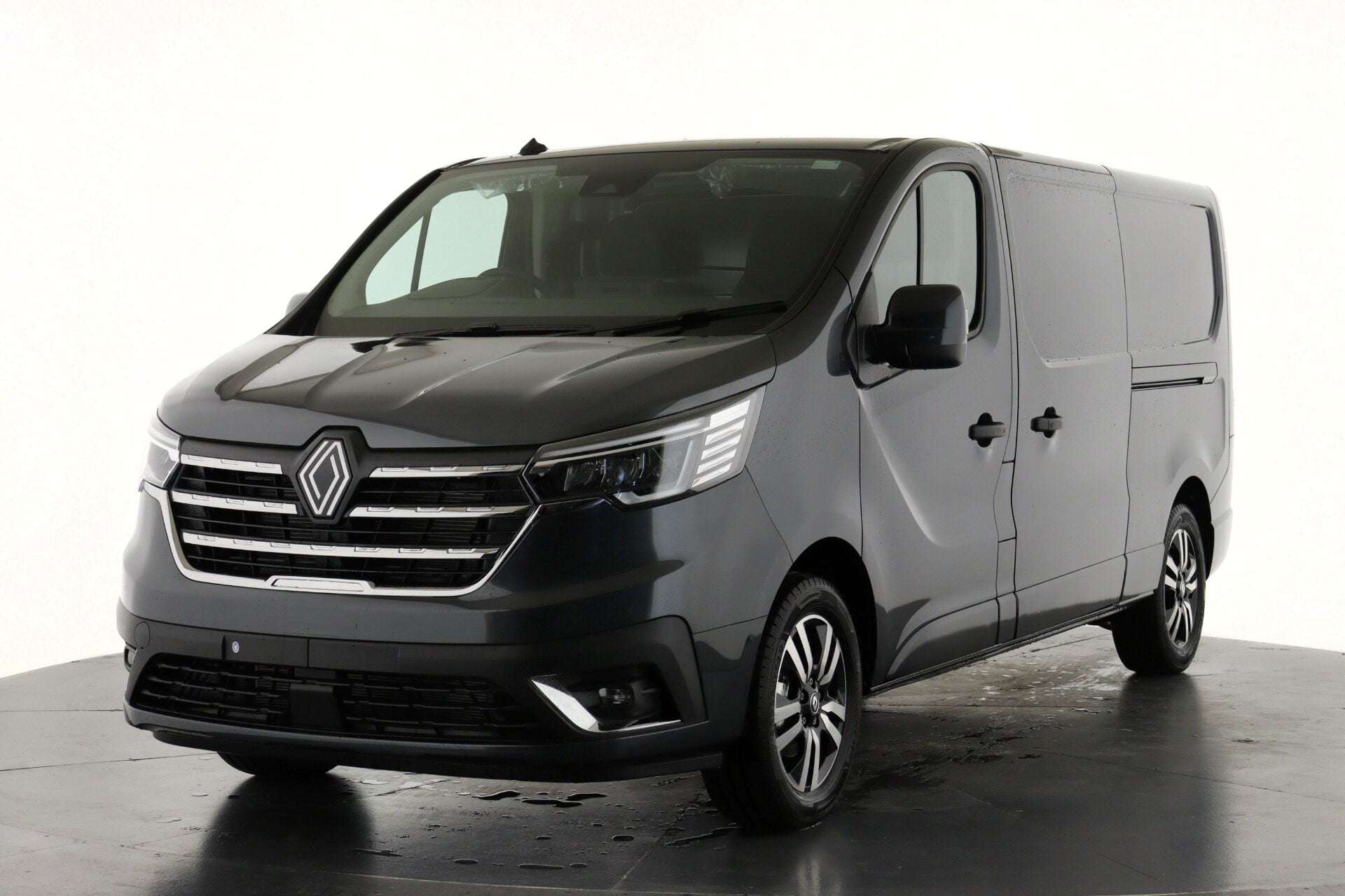 2026 RENAULT TRAFIC 2026 RENAULT TRAFIC