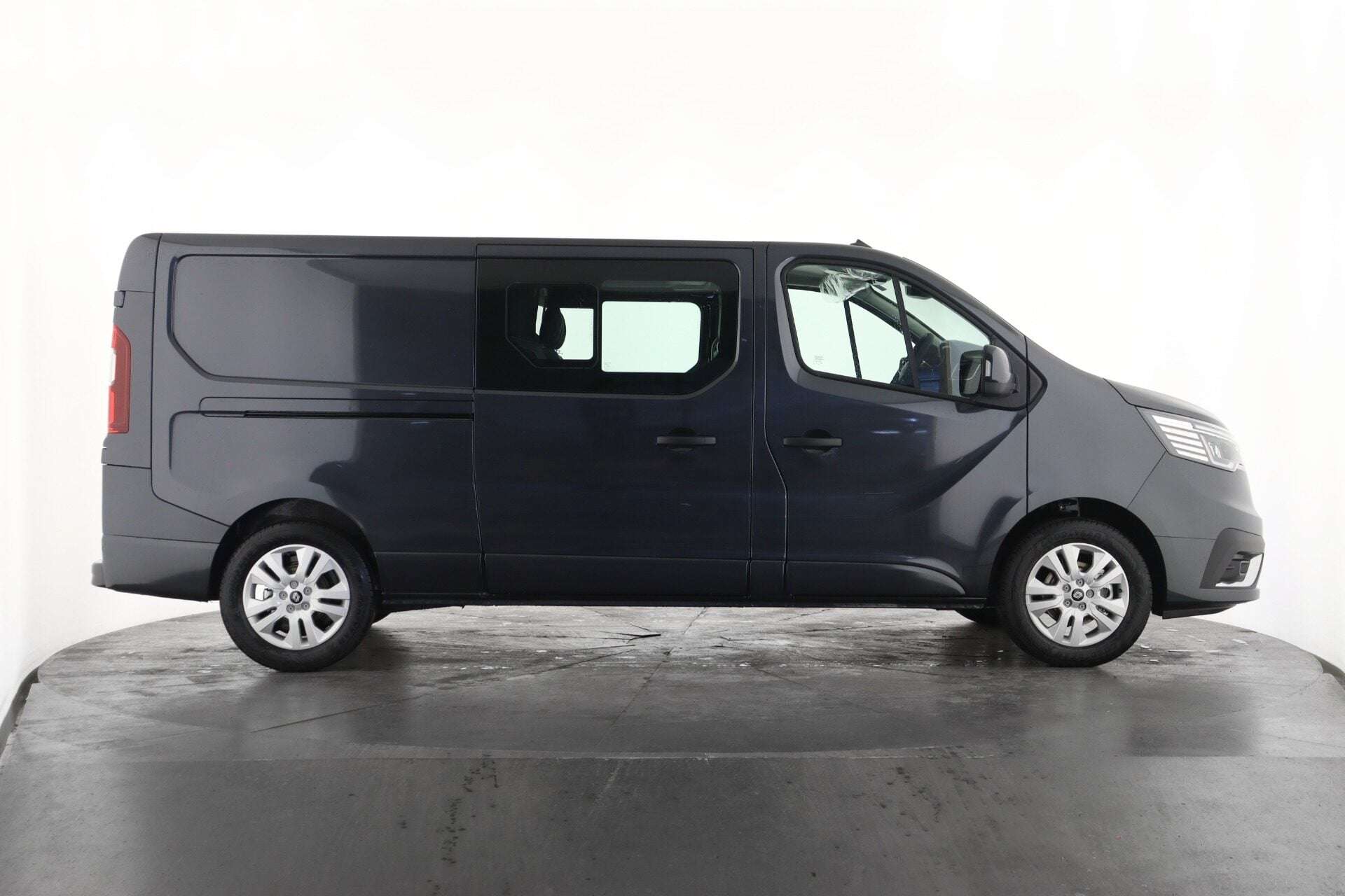 2026 RENAULT TRAFIC 2026 RENAULT TRAFIC