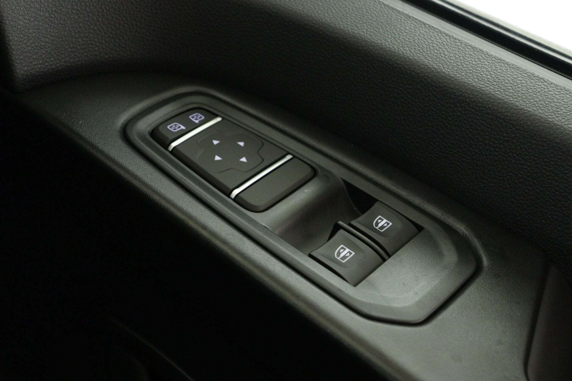 2026 RENAULT TRAFIC 2026 RENAULT TRAFIC