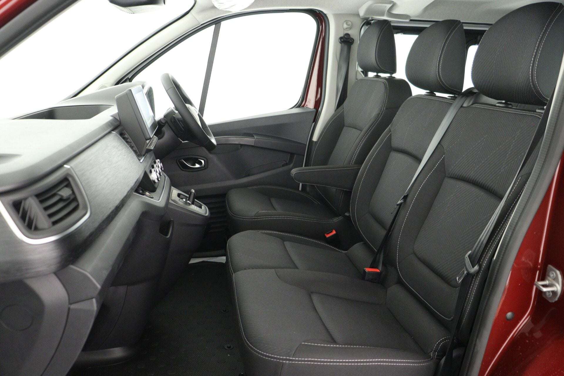 2026 RENAULT TRAFIC 2026 RENAULT TRAFIC