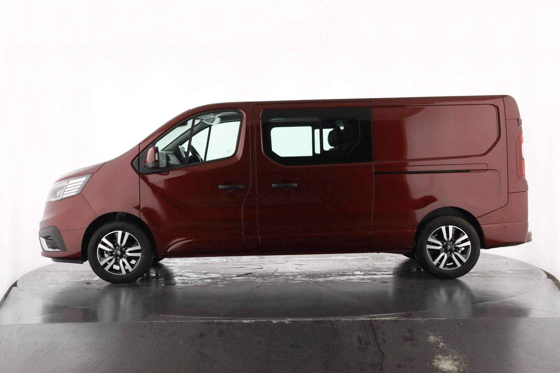 2026 RENAULT TRAFIC 2026 RENAULT TRAFIC