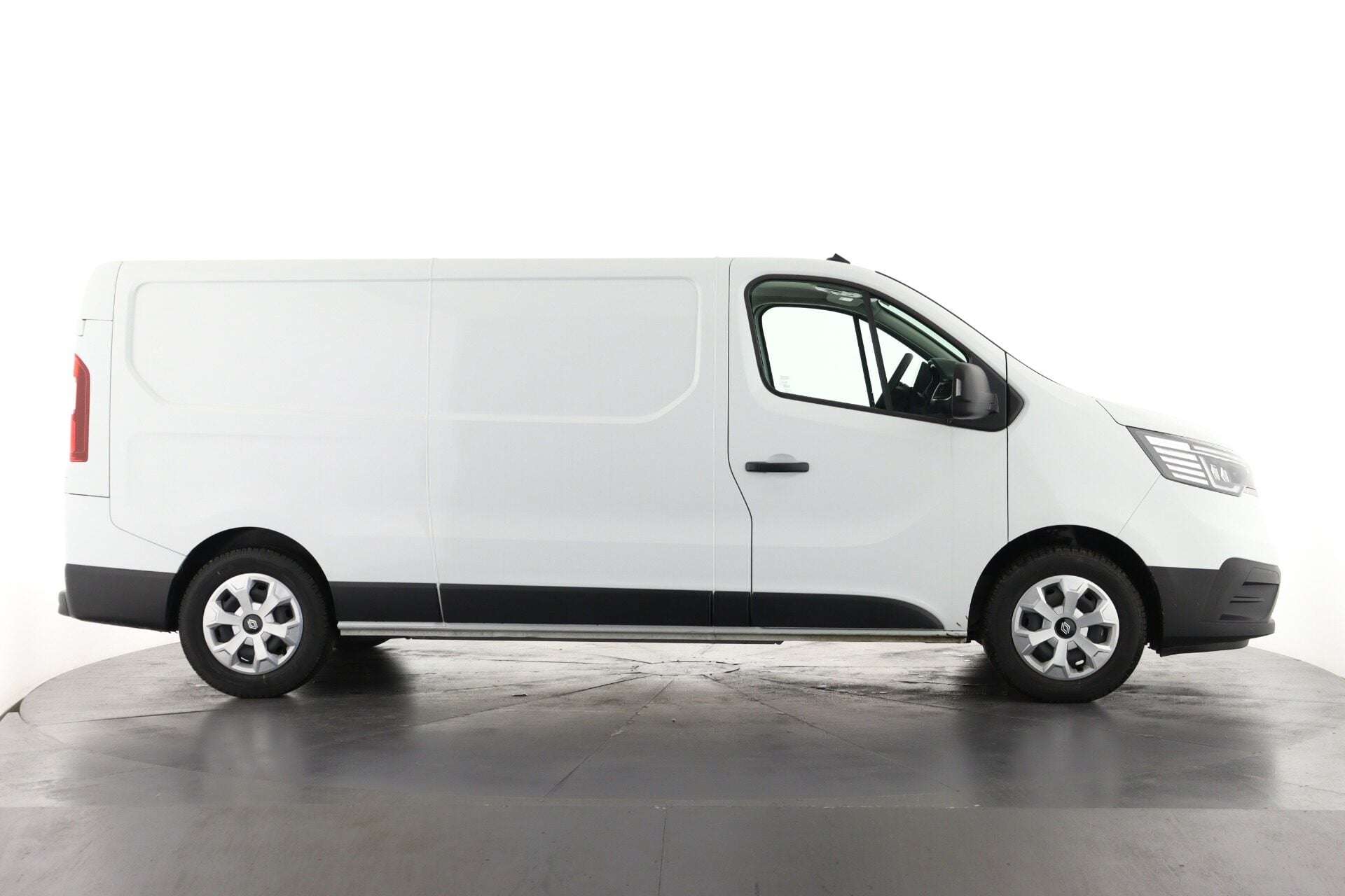 2025 RENAULT TRAFIC 2025 RENAULT TRAFIC