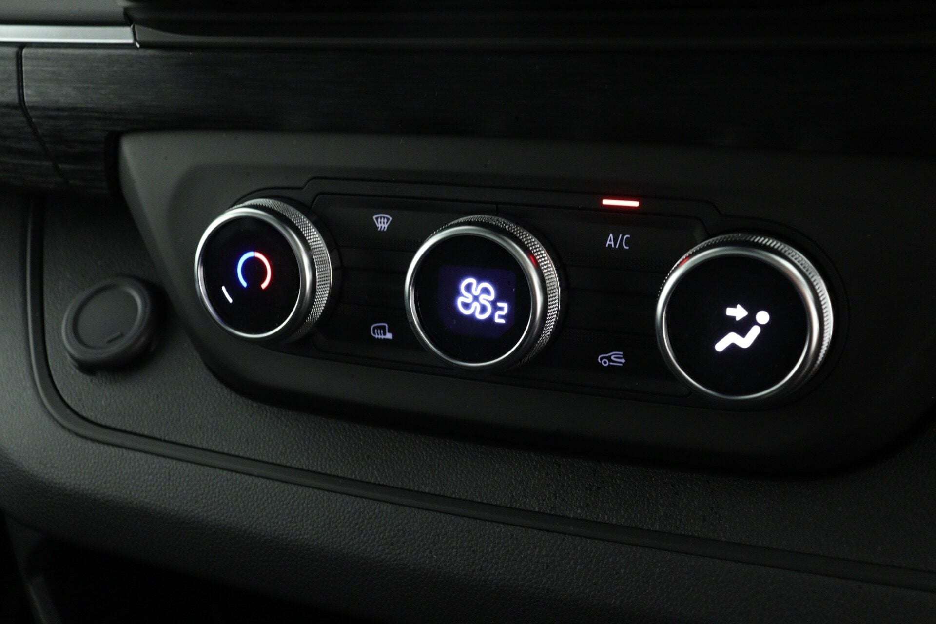 2025 RENAULT TRAFIC 2025 RENAULT TRAFIC