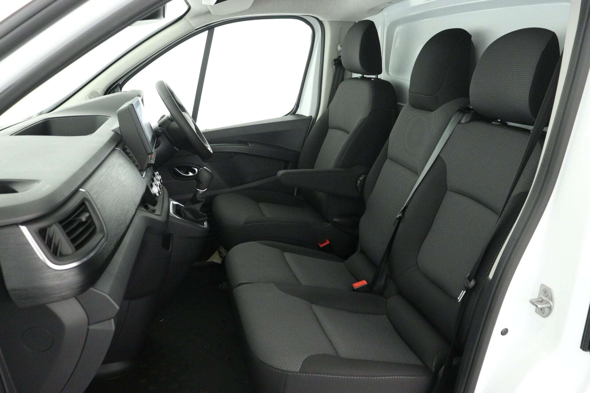 2025 RENAULT TRAFIC 2025 RENAULT TRAFIC