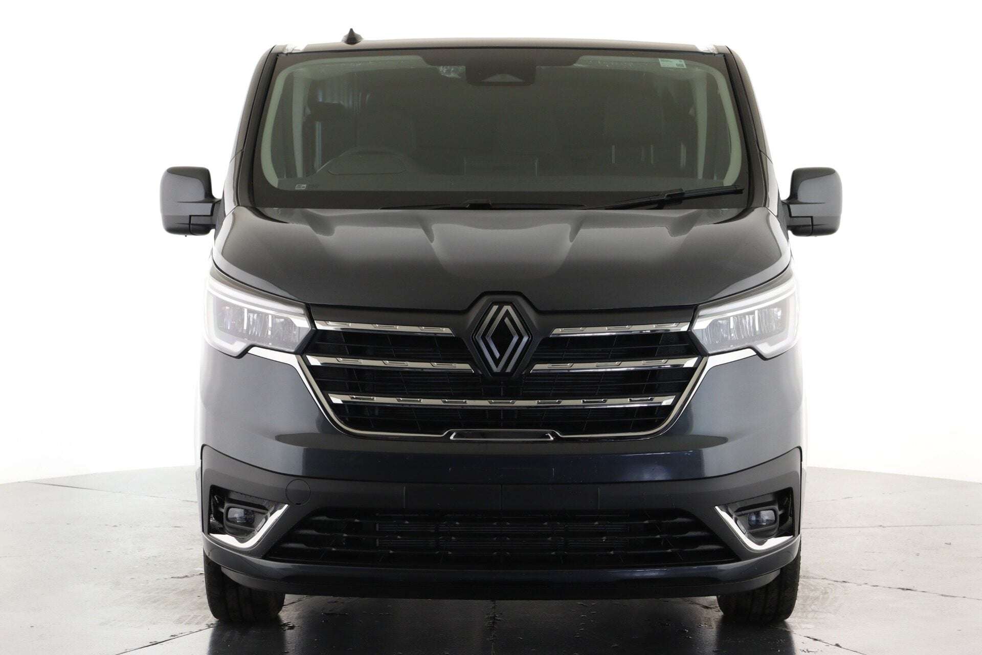 2026 RENAULT TRAFIC 2026 RENAULT TRAFIC