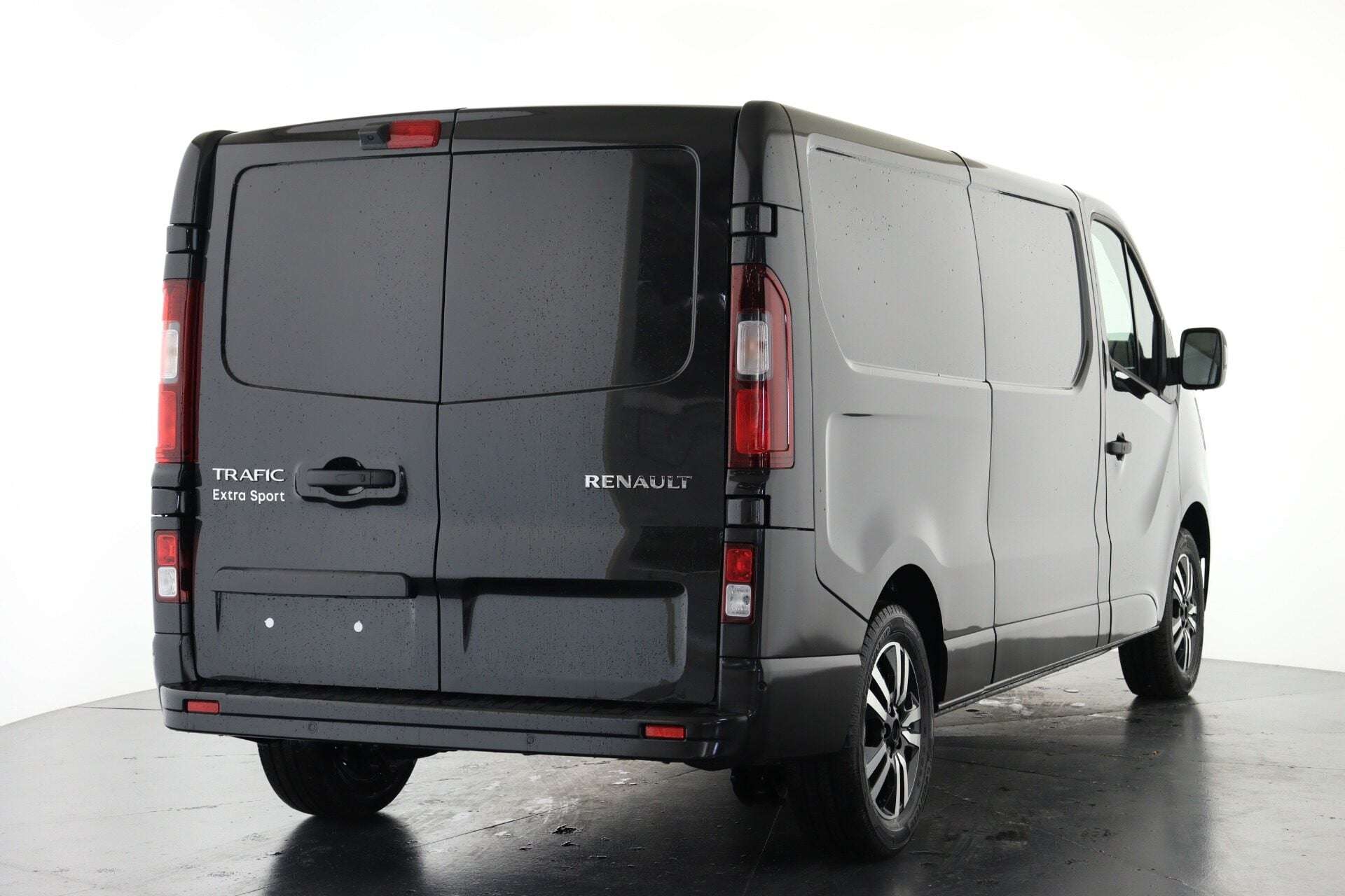 A 2026 RENAULT TRAFIC LL30 Blue dCi 150 Extra Sport A 2026 RENAULT TRAFIC LL30 Blue dCi 150 Extra Sport