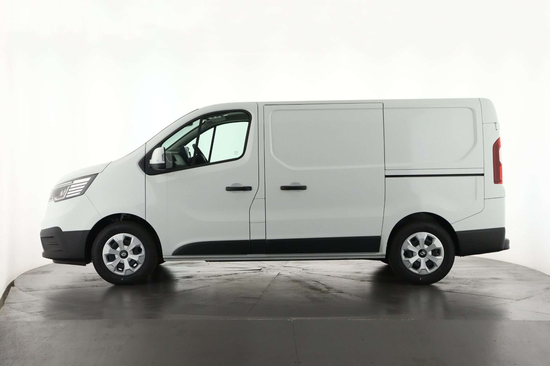 2026 RENAULT TRAFIC 2026 RENAULT TRAFIC