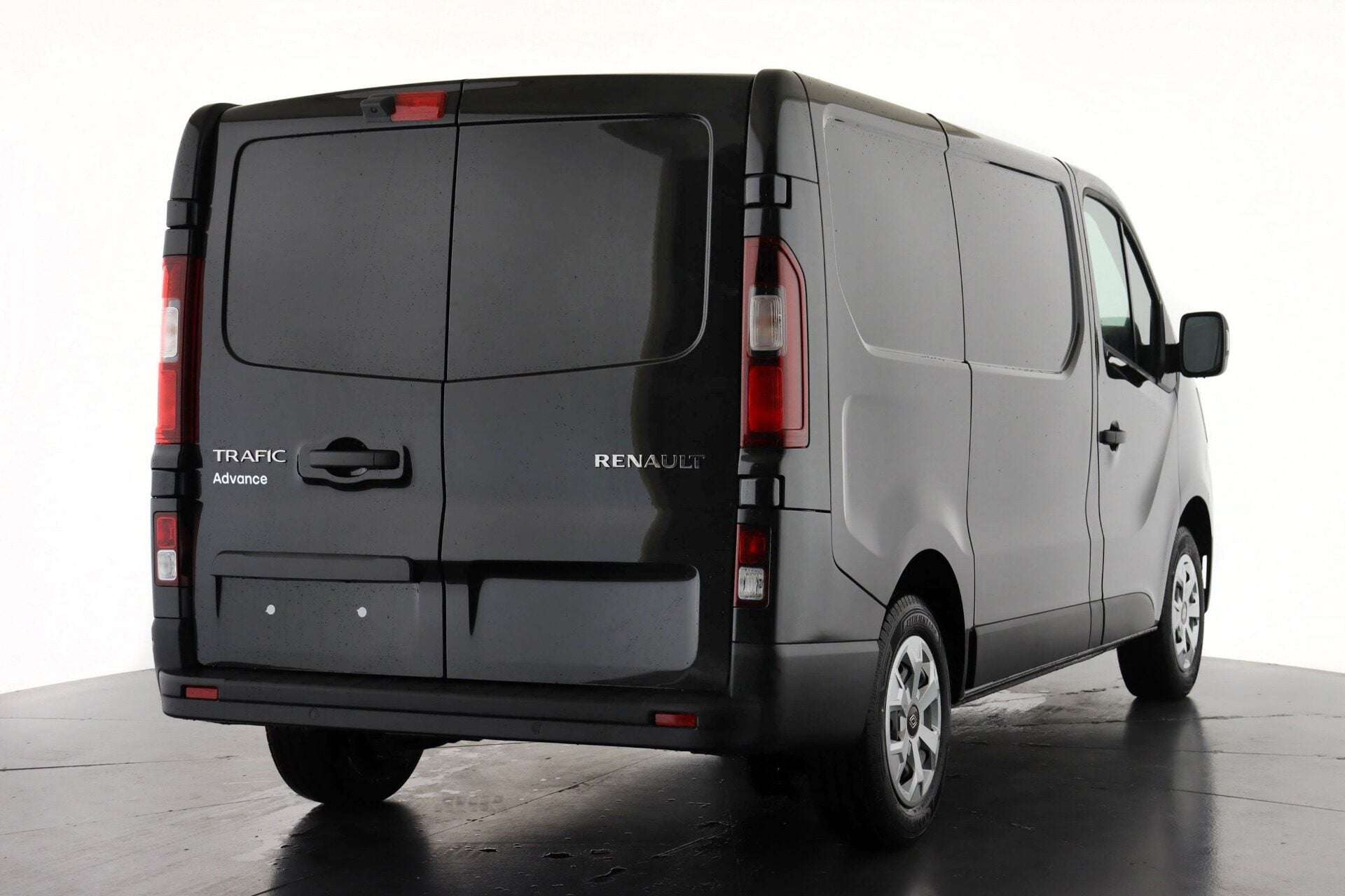 A 2026 RENAULT TRAFIC SL30 Blue dCi 130 Advance MY26 A 2026 RENAULT TRAFIC SL30 Blue dCi 130 Advance MY26