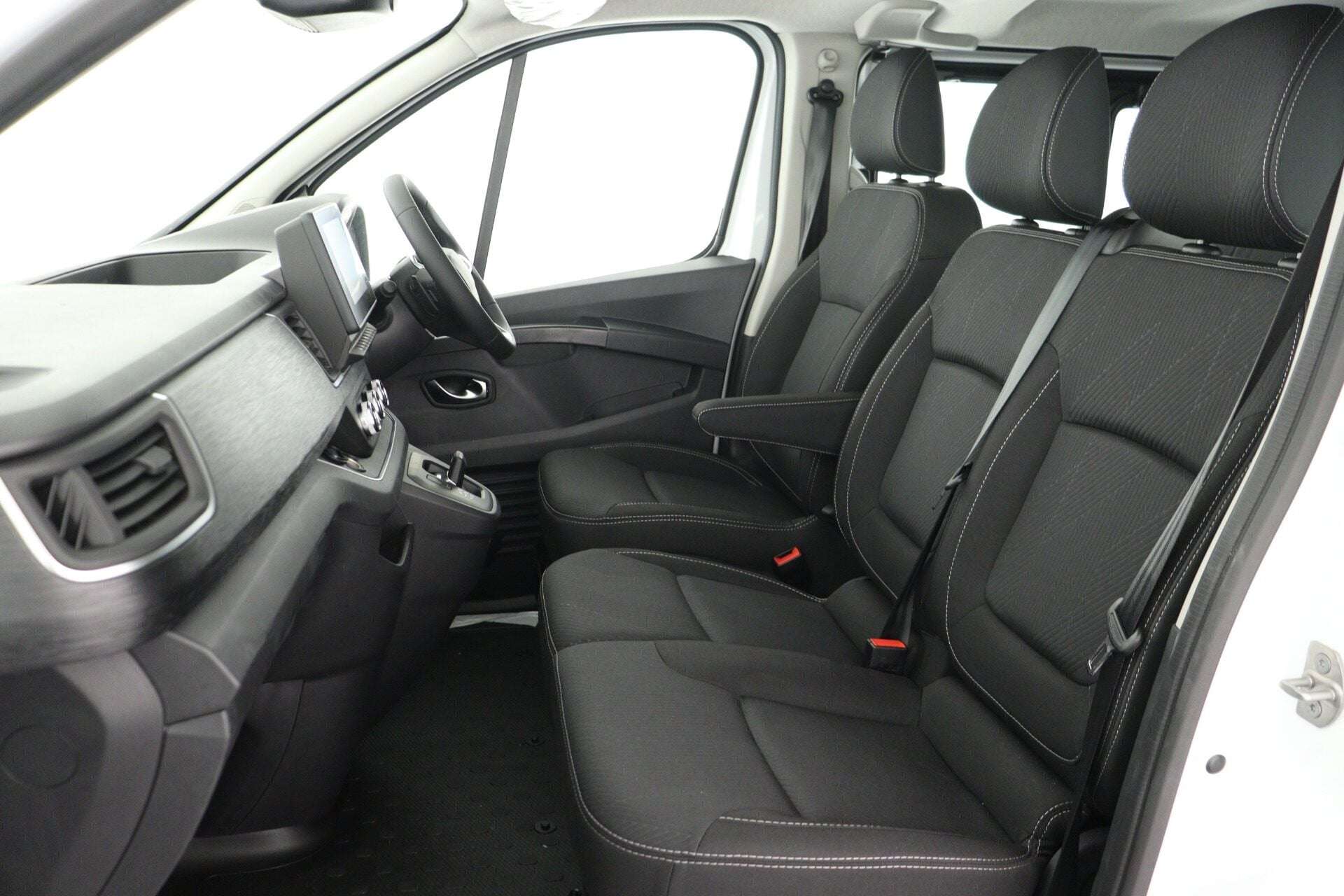 2026 RENAULT TRAFIC 2026 RENAULT TRAFIC