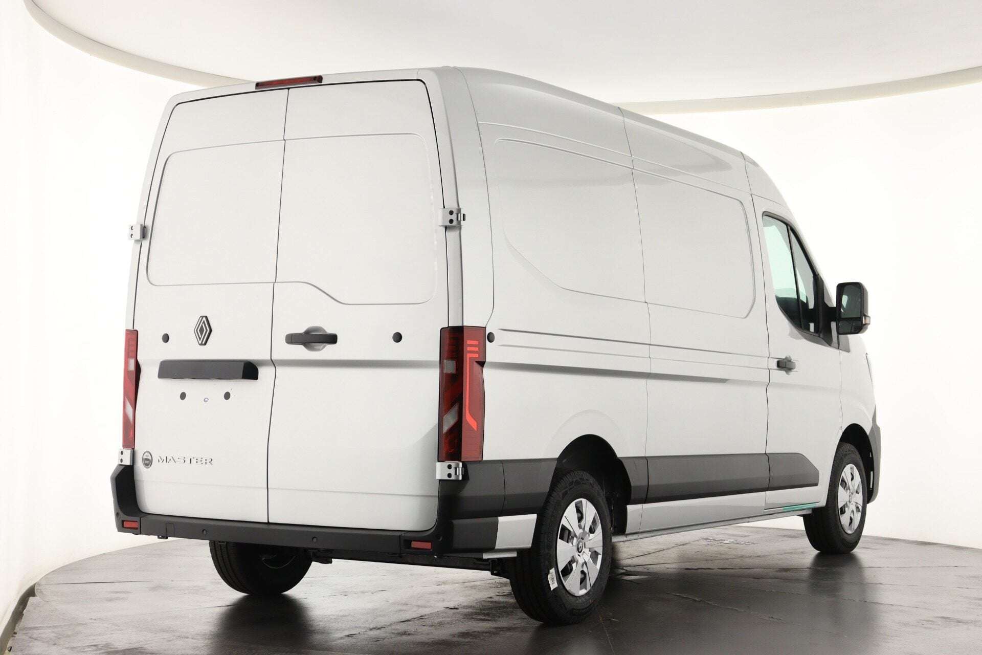 A 2026 RENAULT MASTER MM35 Blue dCi 130 Advance A 2026 RENAULT MASTER MM35 Blue dCi 130 Advance