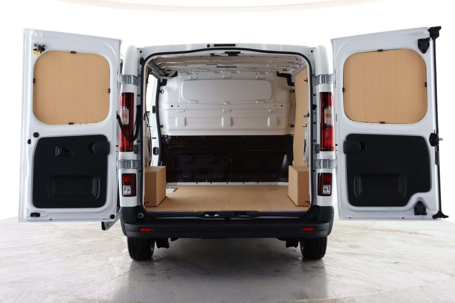 A 2026 RENAULT TRAFIC SL30 Blue dCi 130 Advance MY26 A 2026 RENAULT TRAFIC SL30 Blue dCi 130 Advance MY26